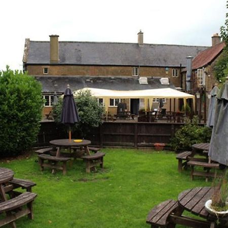 The Fleur-De-Lis Hotel Chiselborough ภายนอก รูปภาพ