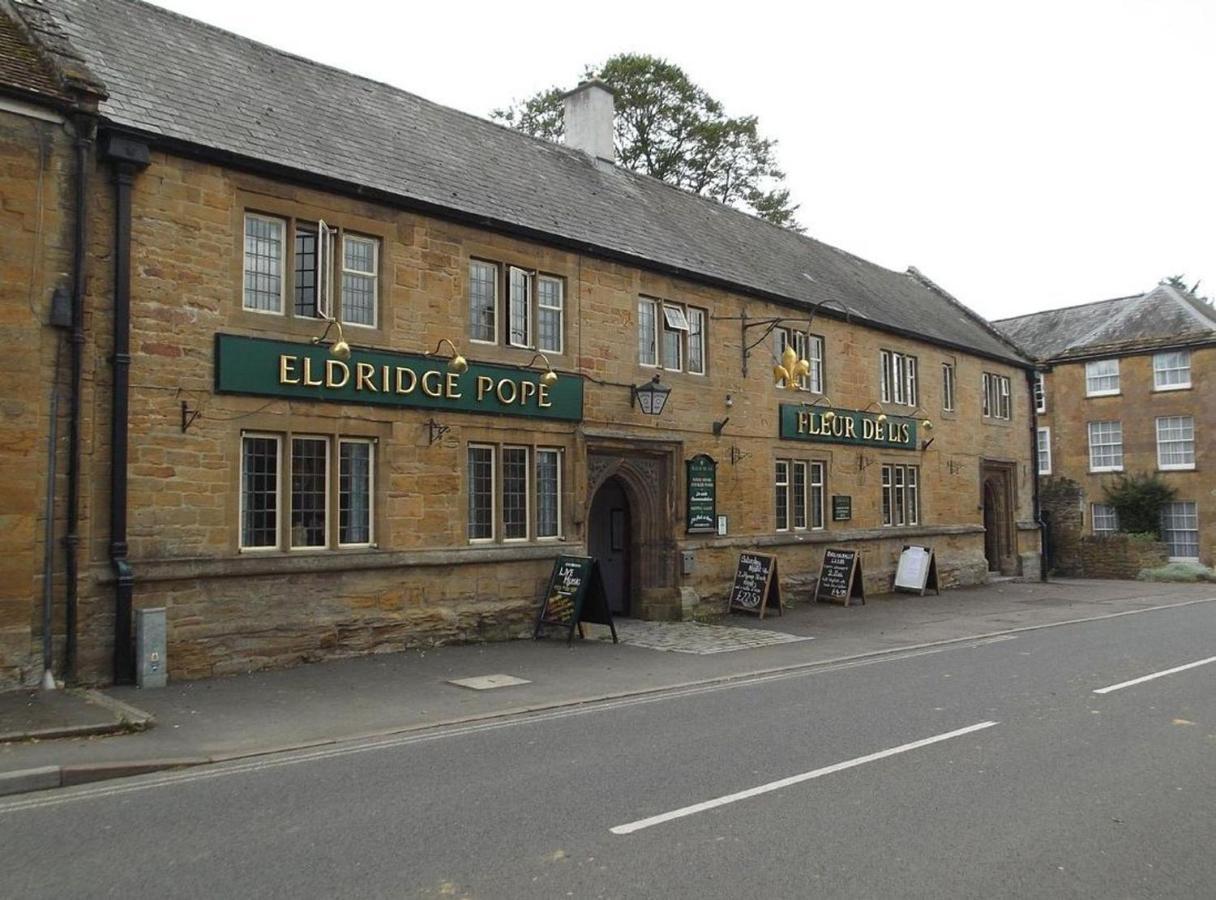 The Fleur-De-Lis Hotel Chiselborough ภายนอก รูปภาพ